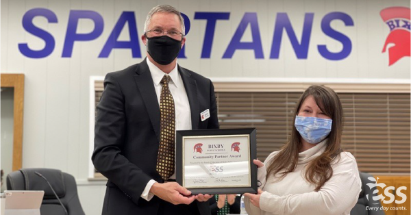 ESS Account Manager Kristen Litteer receives Community Partner Award